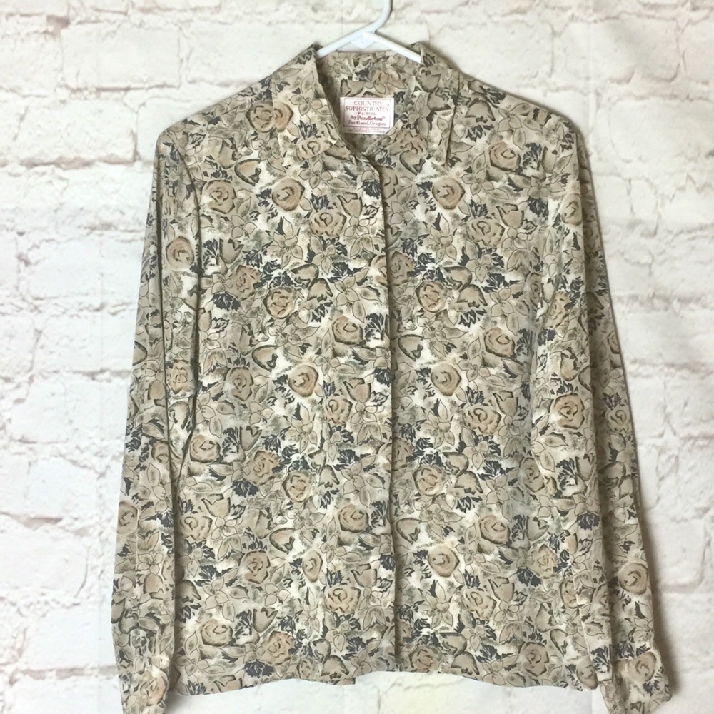 Country Sophisticates Petite Floral Top